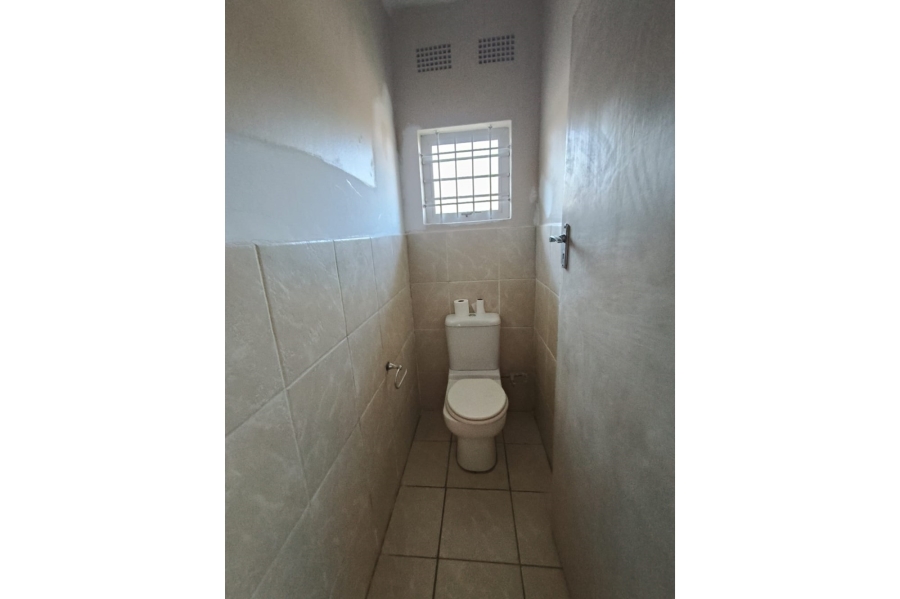 To Let 3 Bedroom Property for Rent in Cambridge Eastern Cape